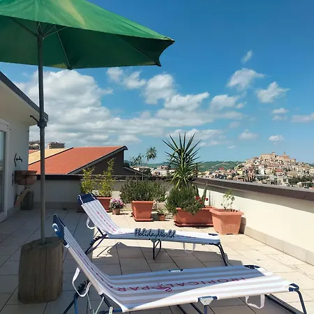 Casa Quercia Grande By Holiday World Apartment